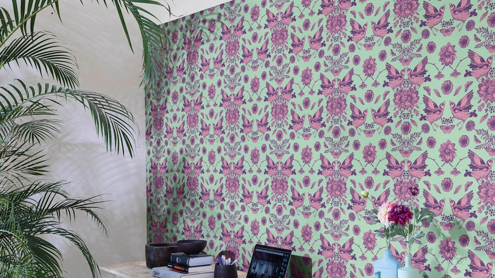 Carta da parati Flower Thief di Spaghetti Wall