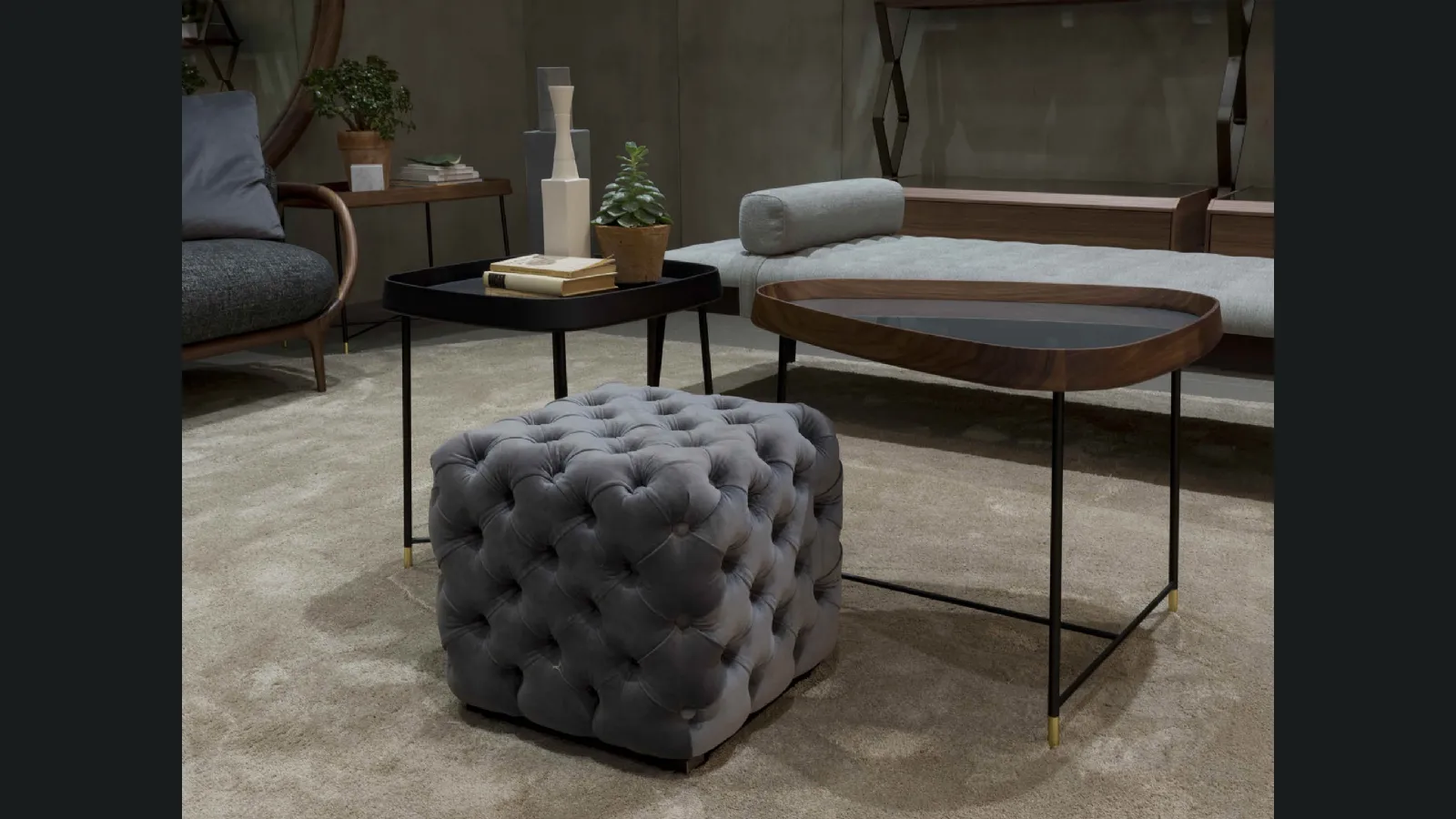 Pouf in pelle Alcide di Porada