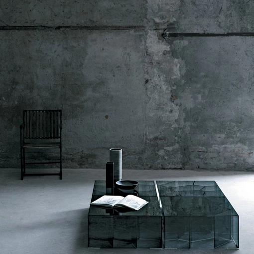 Tavolino Alice in cristallo fumé di Glas Italia