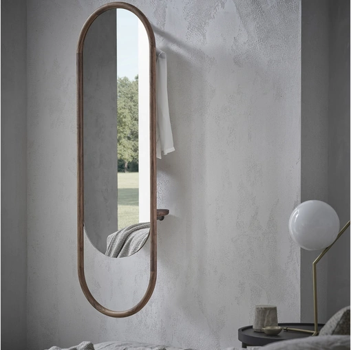 Specchiera con cornice in legno massello e ripiano svuotatasche sul retro Backstage di Porada