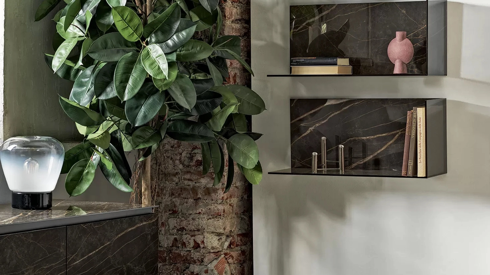 Mensola Zen in SuperMarmo e cristallo di Bontempi