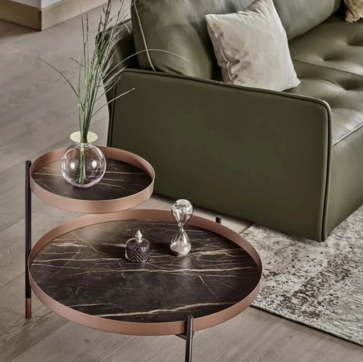 Tavolino Planet con piani in SuperMarmo e struttura in acciaio laccato di Bontempi