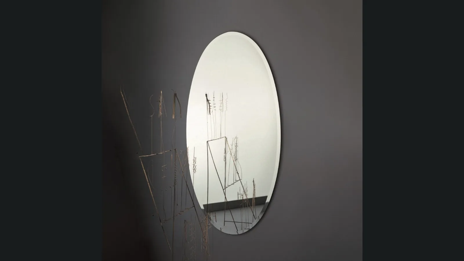 Specchio ovale con bordo bisellato Bric di Glas Italia