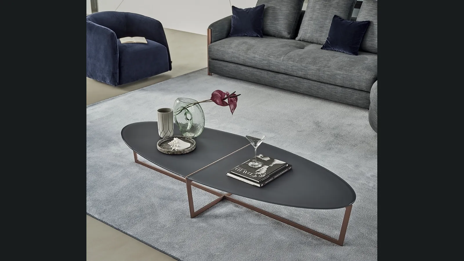 Tavolino ovale Cross di Bontempi