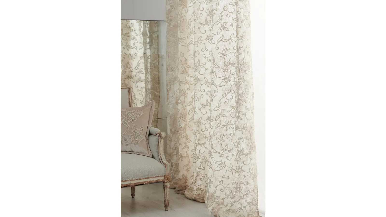 Tenda Dune Merveille Marmorino in lino con ricamo di Mastro Raphael