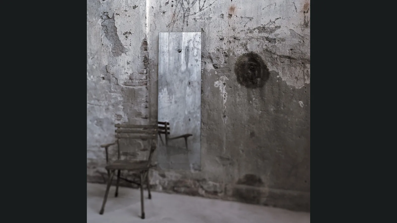 Specchio Fiction senza cornice con argentatura sfumata di Glas Italia