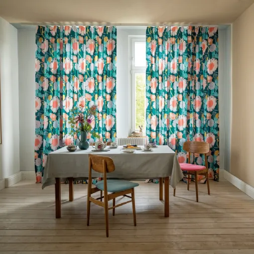 Tenda moderna con design floreale Flaneur di Ado