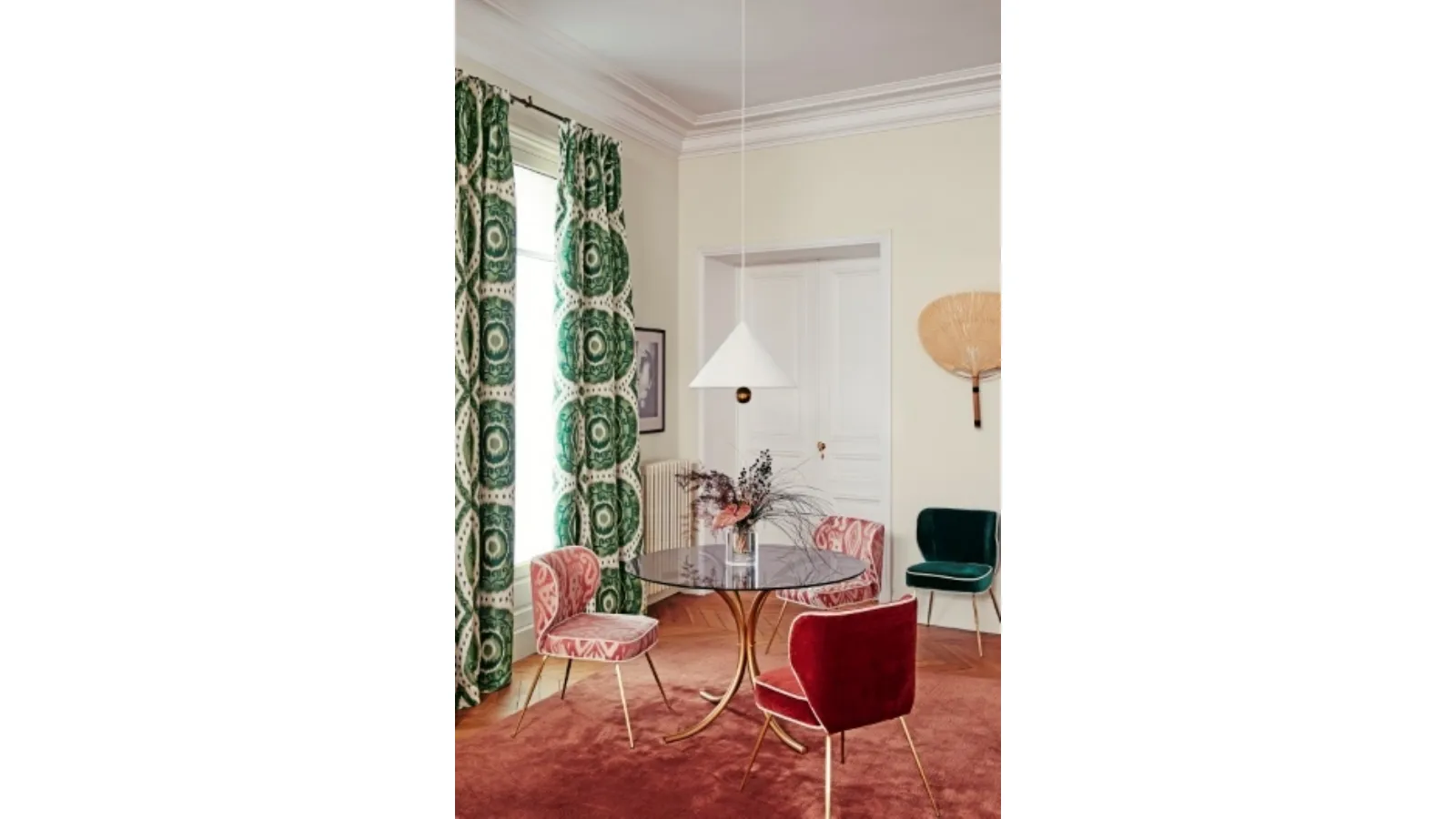 Tenda con geometrie verdi Greta di Manuel Canovas