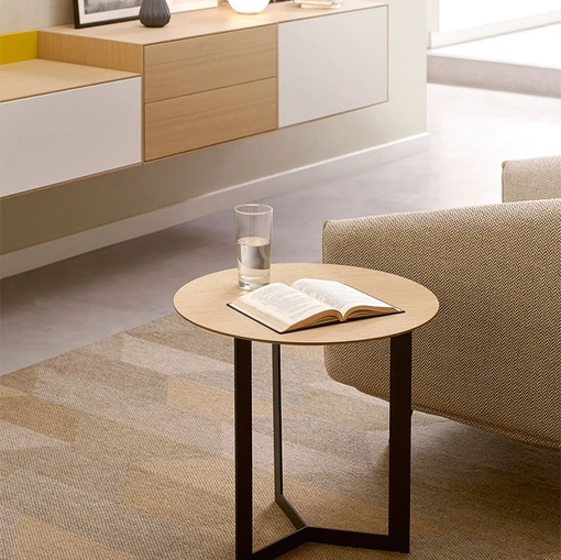 Tavolino Kabi V 03 di Treku