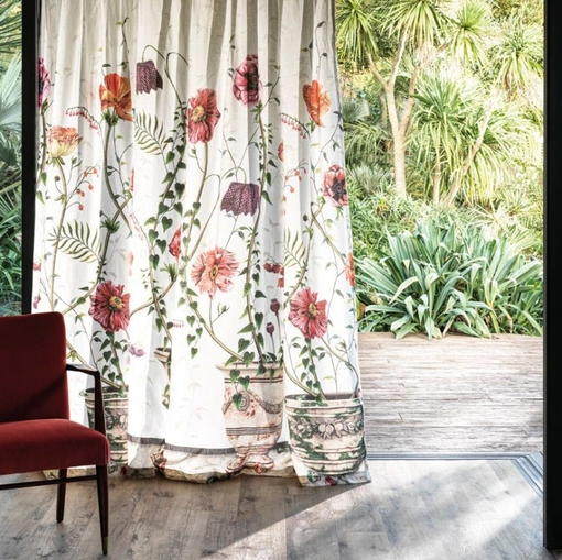 Tenda Lamorran di Larsen