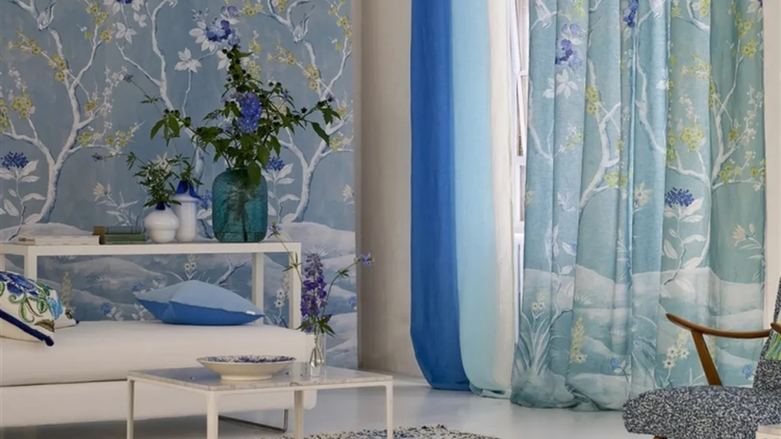 Tenda Manohari Alta Delft di Larsen