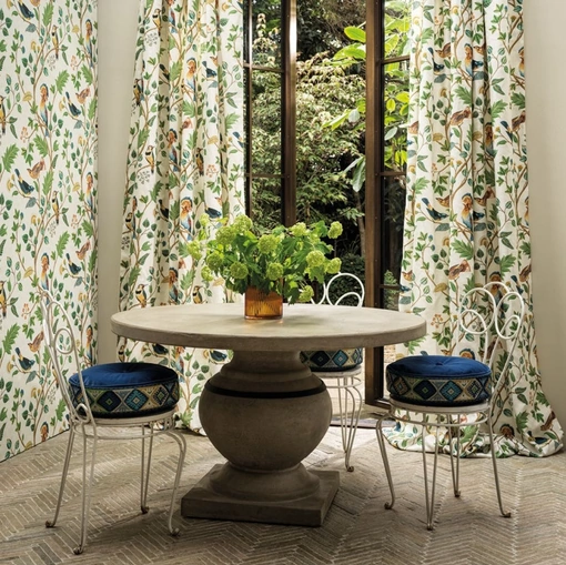 Tenda Mayani di Larsen