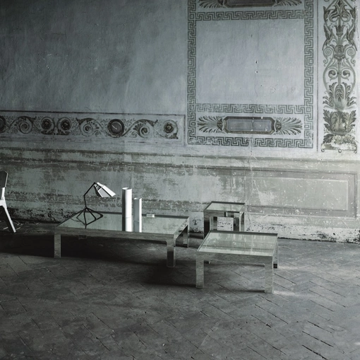 Tavolini Mirror Mirror in vetro finitura a specchio di Glas Italia