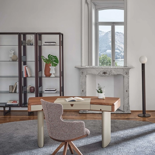 Scrittoio Moty in noce e cuoietto di Porada