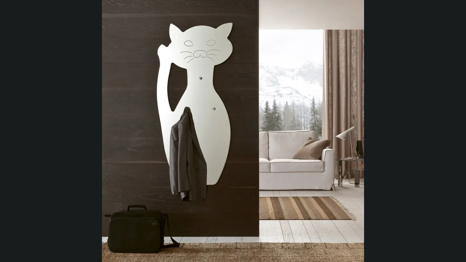 Specchio appendiabiti sagomato Fufi di Ponti Terenghi