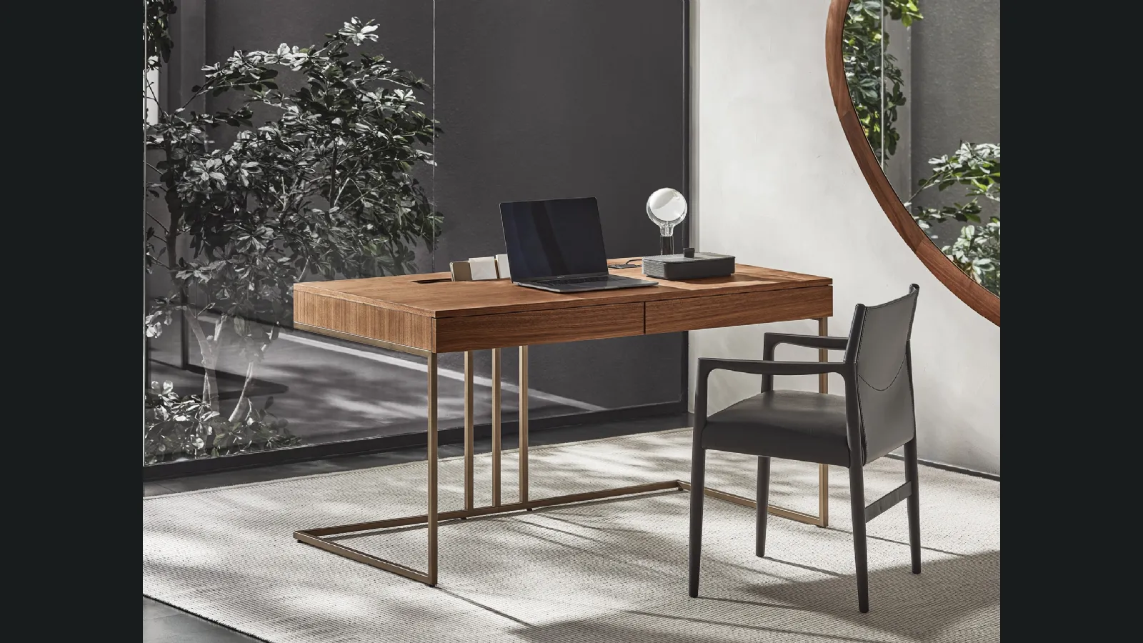 Scrittoio in noce Kepler di Porada