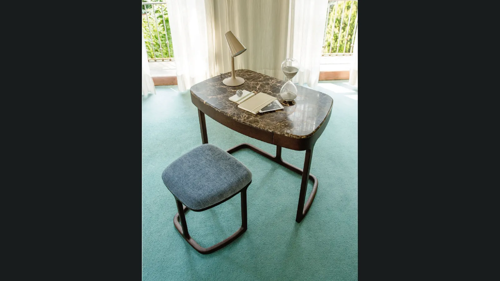 Scrittoio coiffeuse Maskara di Porada