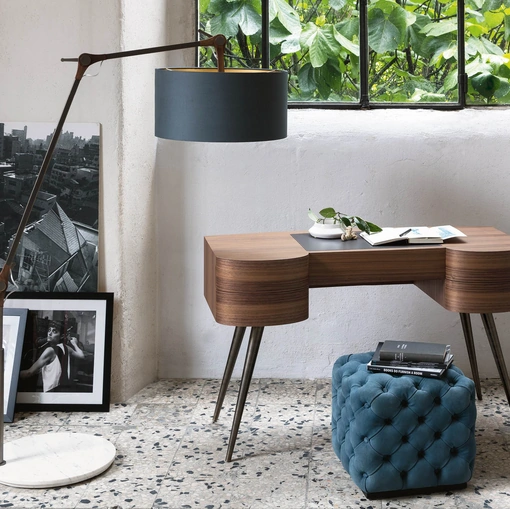 Scrittoio in noce Micol di Porada