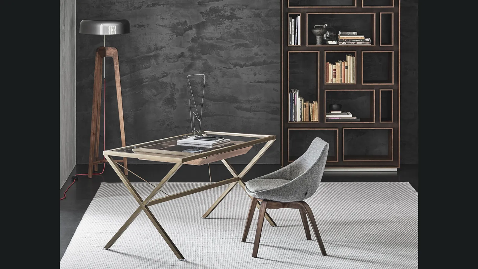 Scrittoio con piano in cristallo e struttura in metallo Stylo di Porada