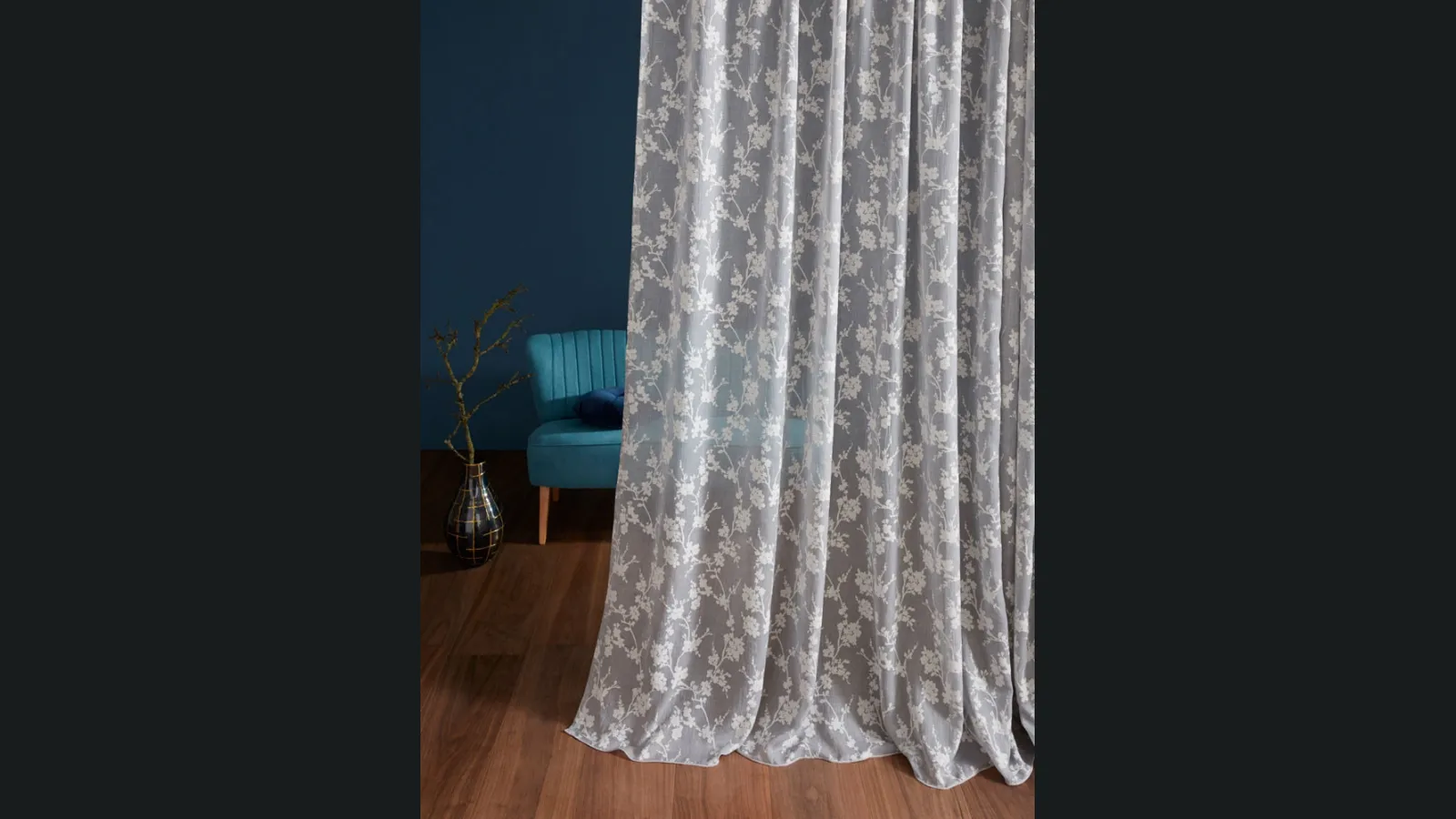 Tenda Priti di Larsen