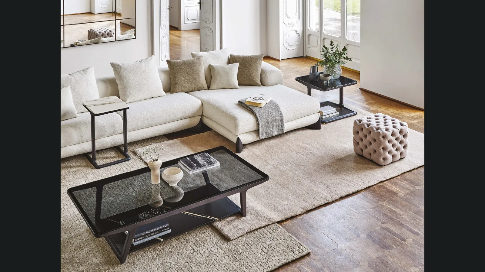 Tavolino con piano in cristallo Script 150 di Porada