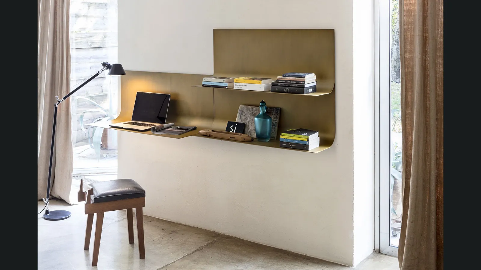 Scrittoio in metallo Sfoglia di Mogg