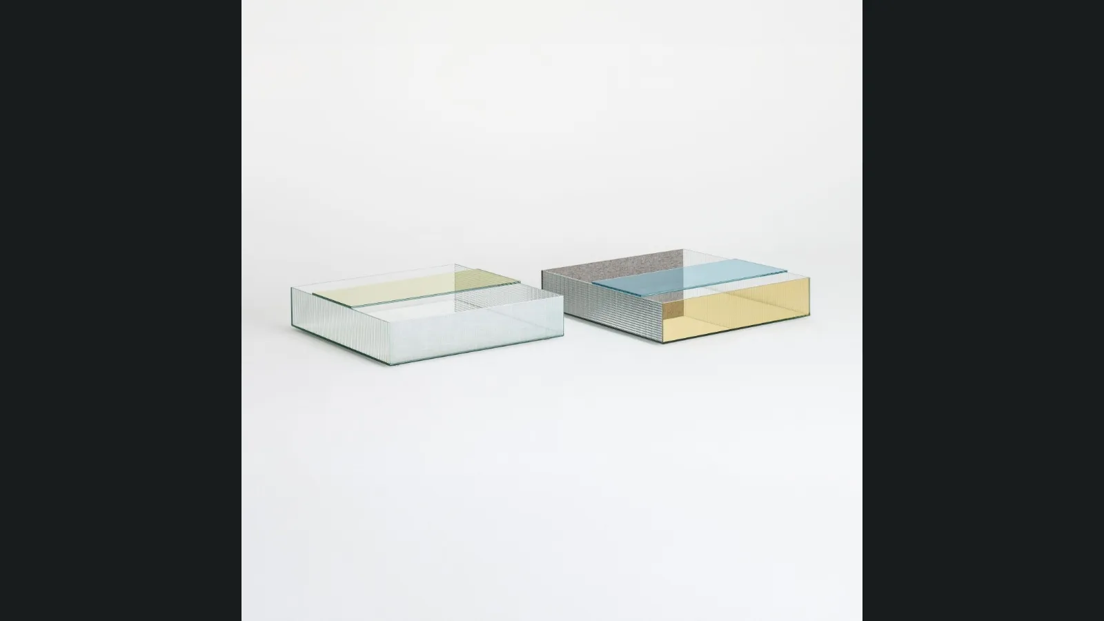 Tavolino quadrato Spectrum in cristallo di Glas Italia