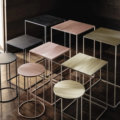 Tavolini Essential in metallo di Vibieffe