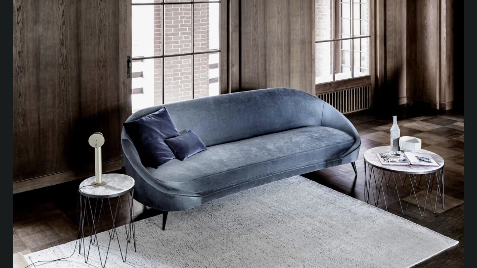 Tavolini Floris con piano in marmo di Vibieffe