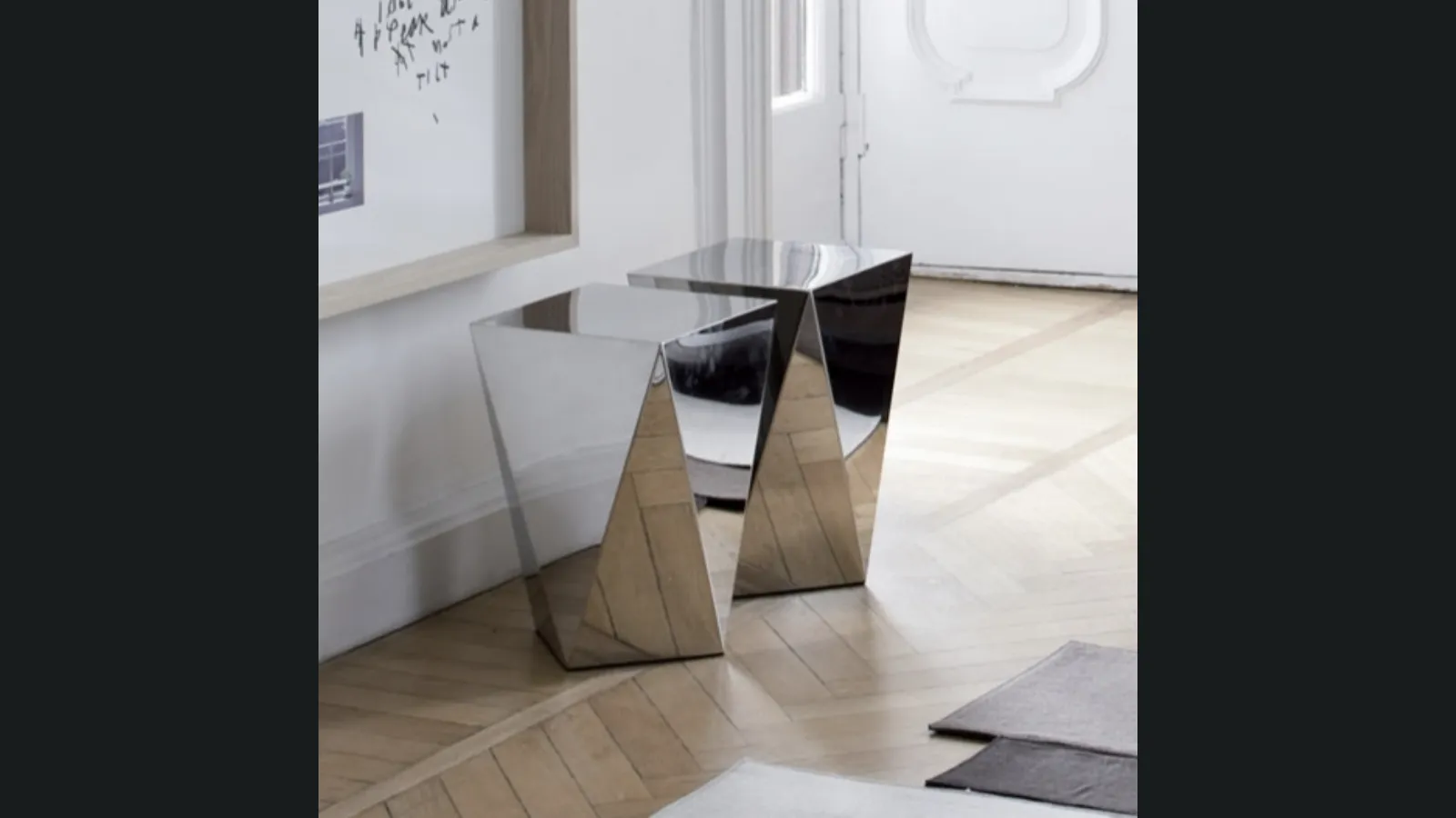 Tavolini Glowy in acciaio di Vibieffe