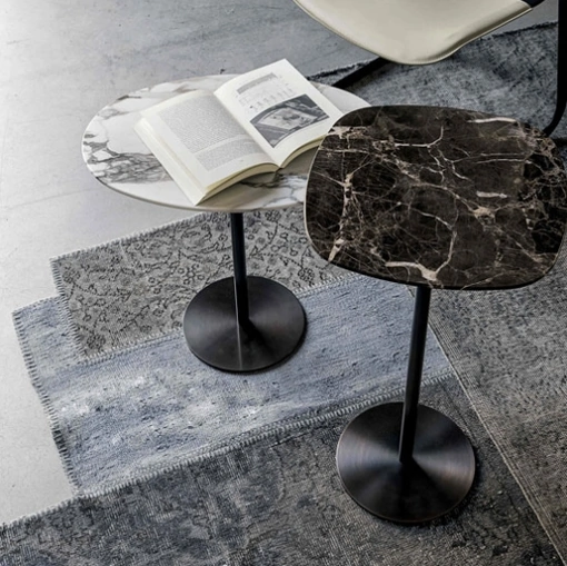 Tavolino Form in marmo di Vibieffe