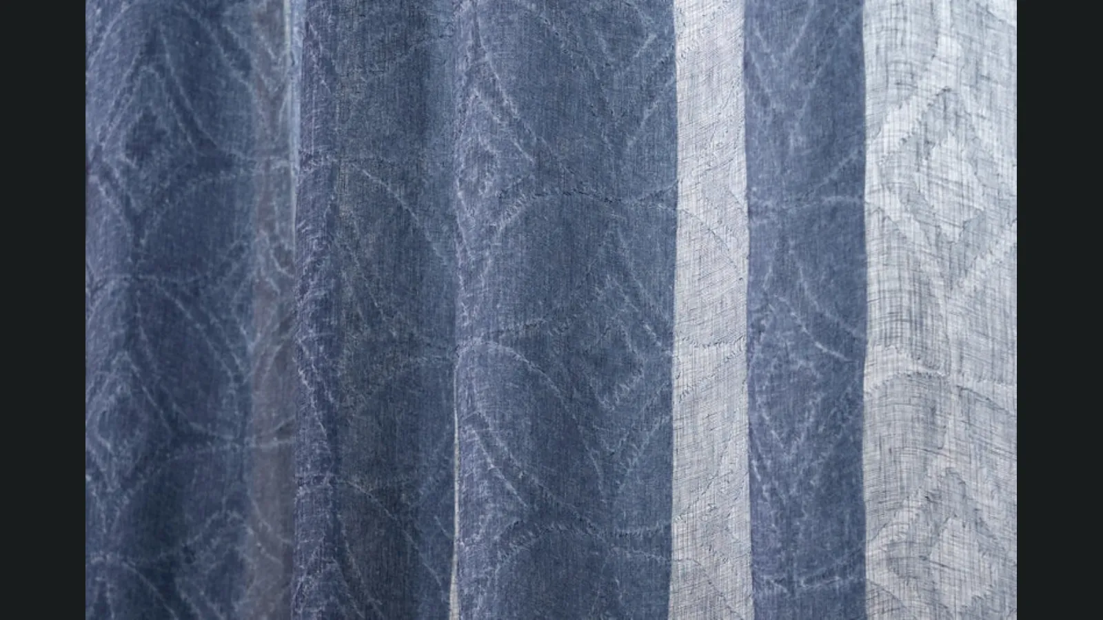 Tenda Agnes in lino fil coupé di Mastro Raphael