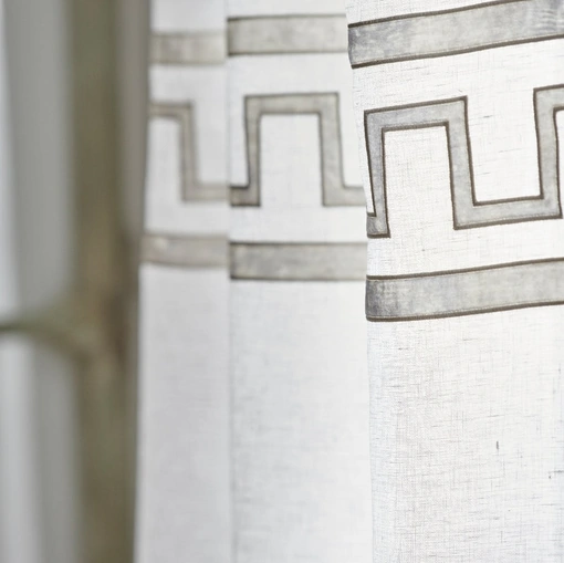 Tenda Efeso con greca in velluto di Mastro Raphael