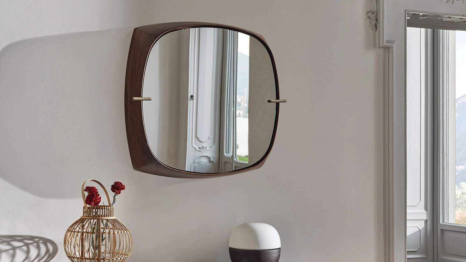 Specchio contenitore Vico di Porada