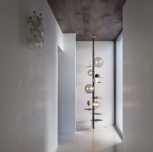 Lampada terra-soffitto Adelaide di Mogg