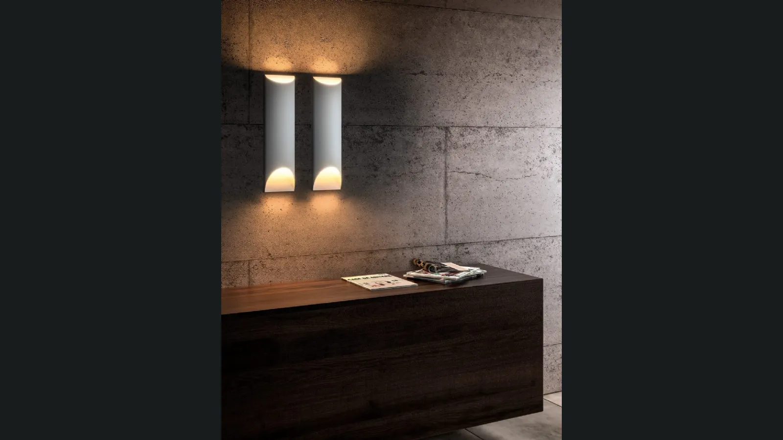 Lampada da parete in metallo bianco Aprile Applique di Pentalight