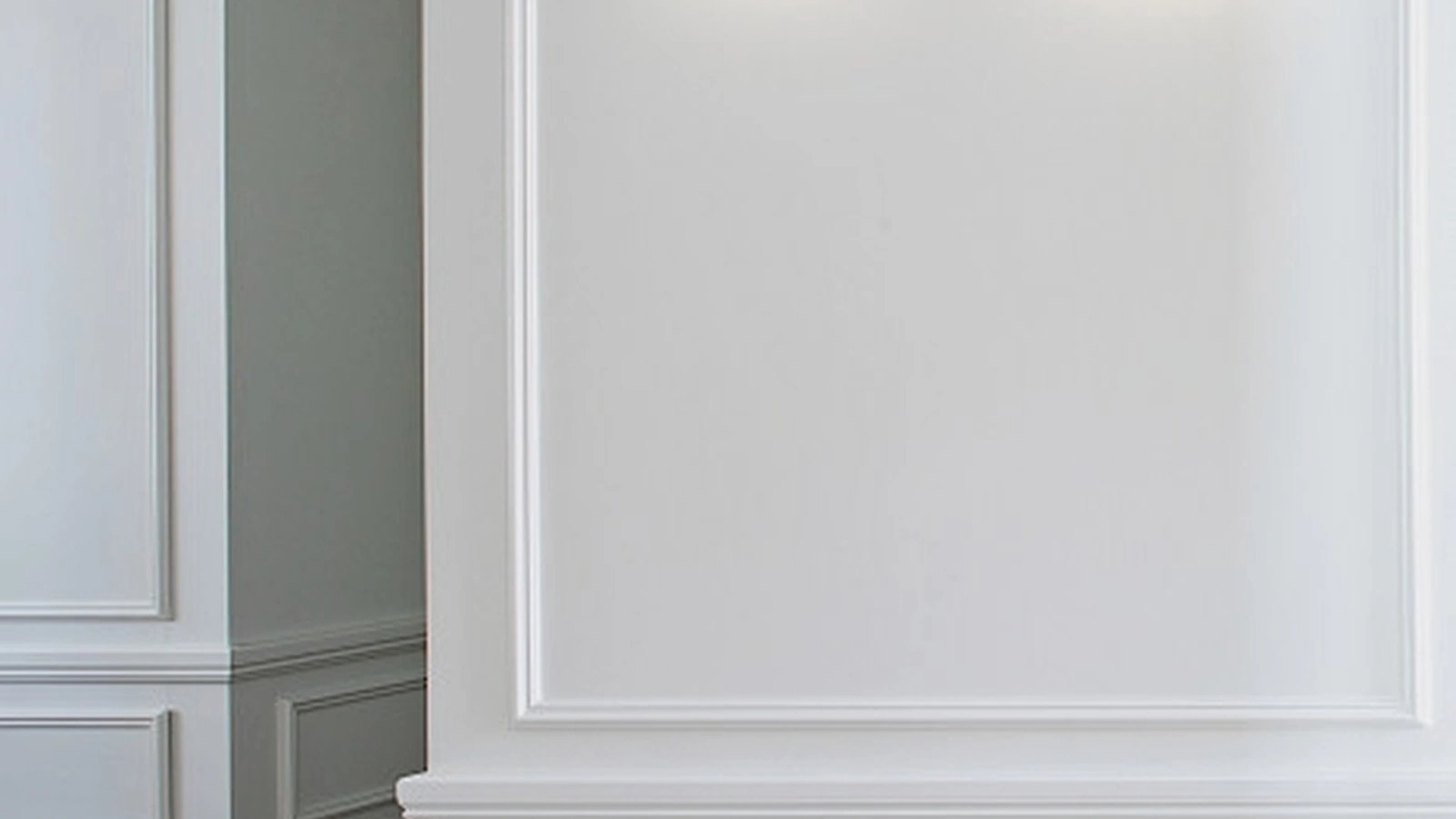 Lampada da parete in alluminio Dresscode di Rotaliana