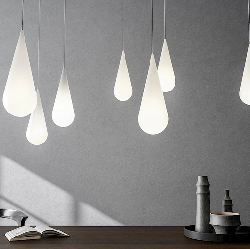 Lampada a sospensione in vetro Goccia di Rotaliana