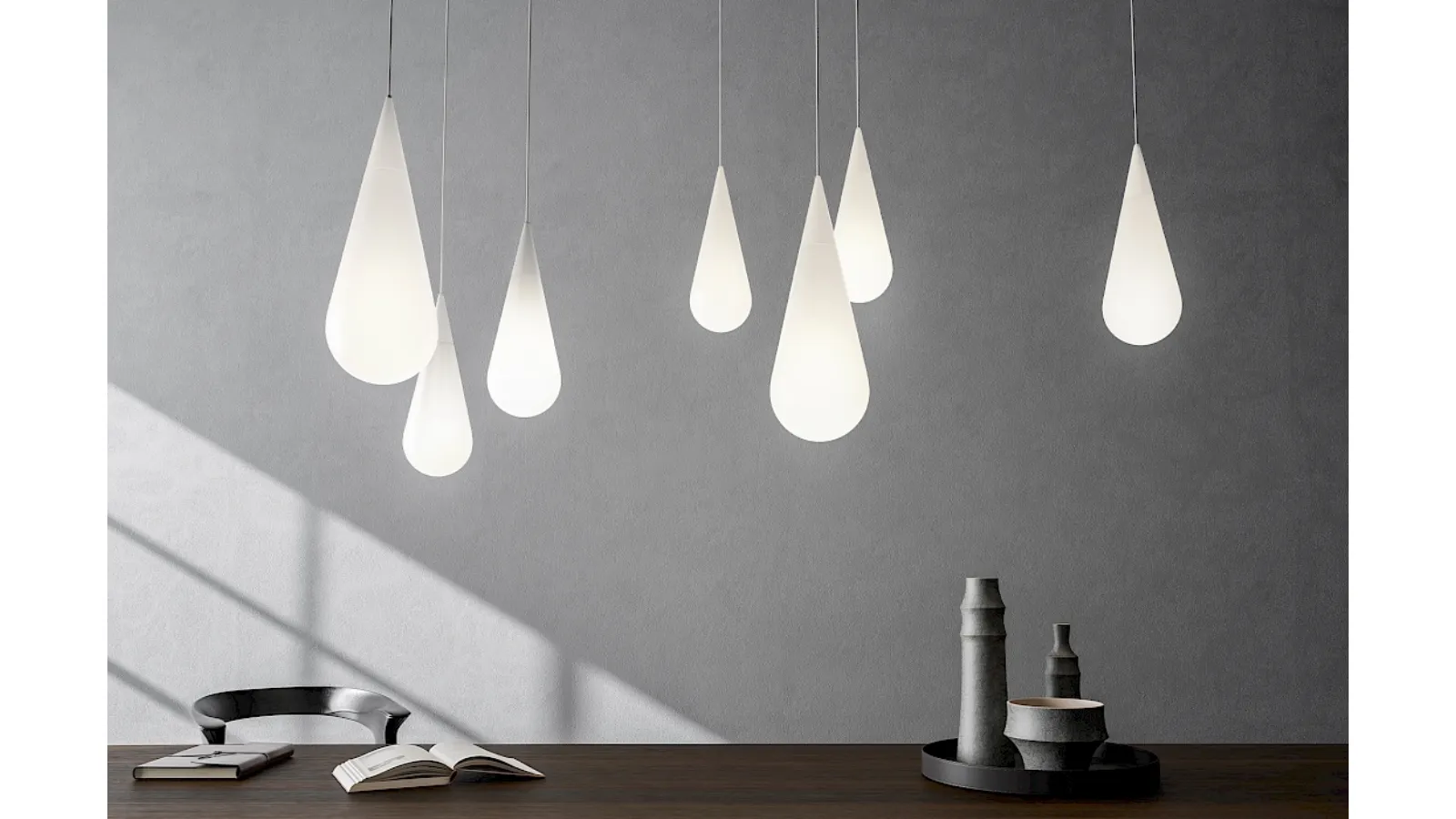 Lampada a sospensione in vetro Goccia di Rotaliana