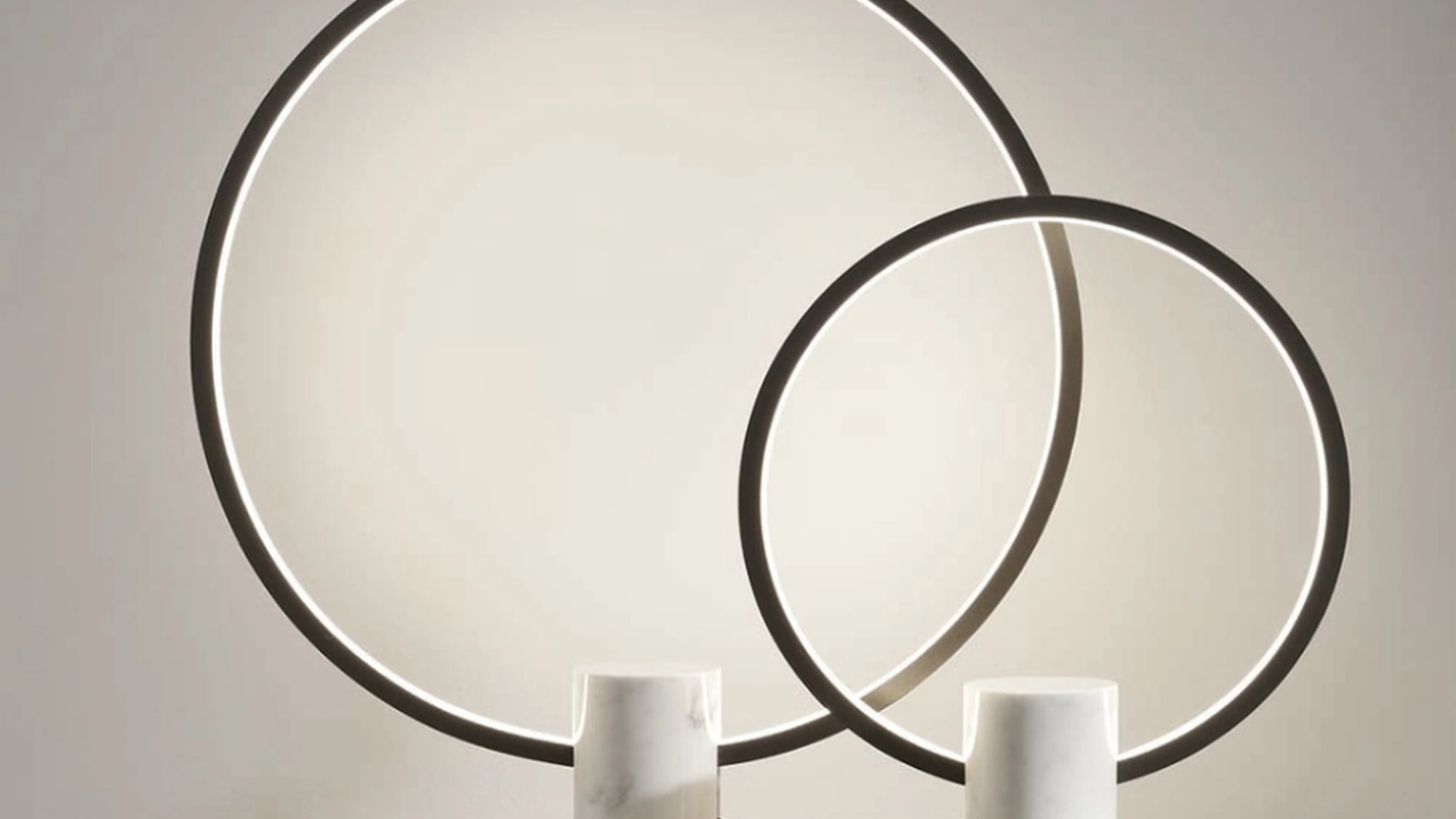 Lampada da tavolo Halo di Porada