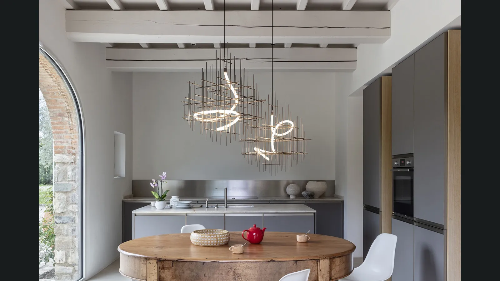 Lampada a sospensione con struttura in metallo Metrica di Mogg