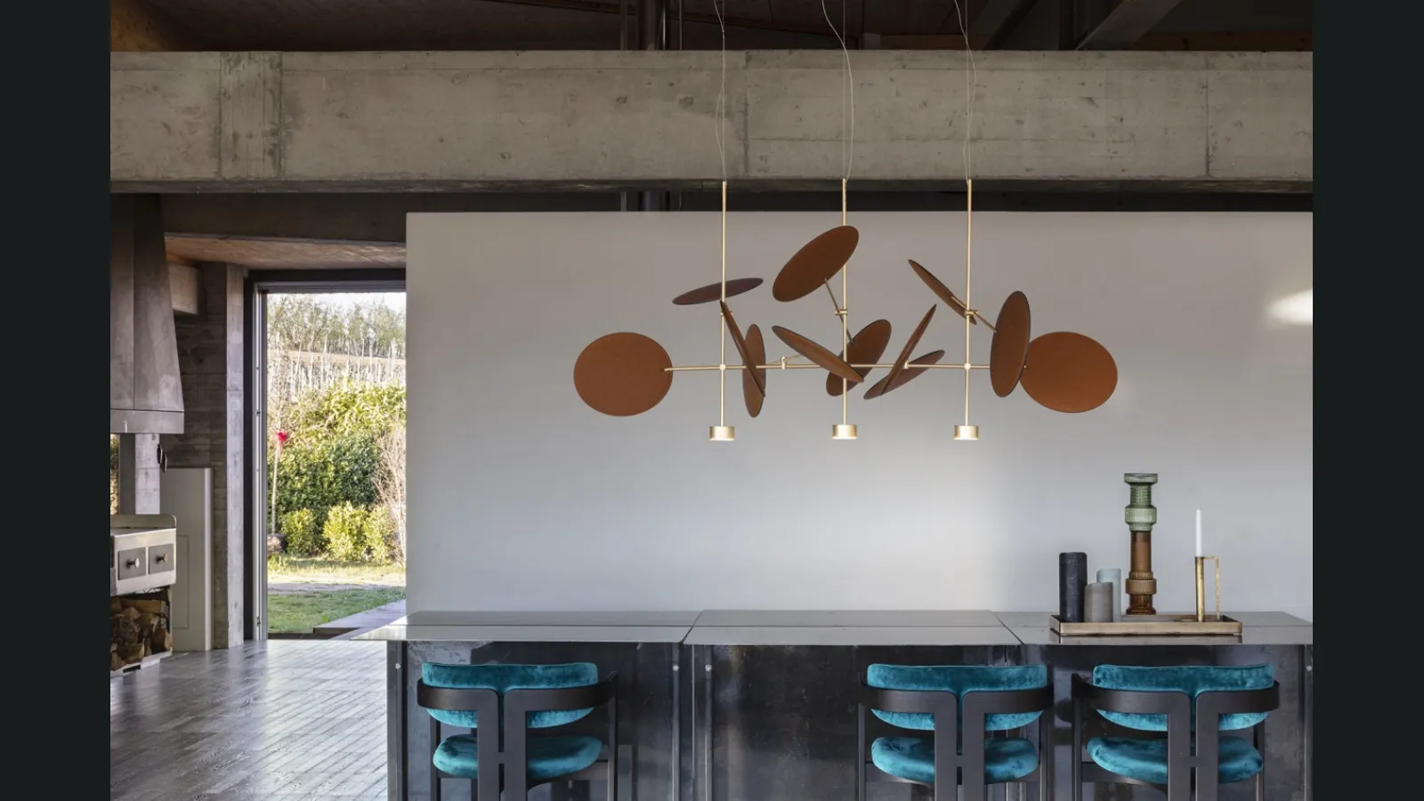 Lampada a sospensione con elementi orientabili fonoassorbenti Diva di Mogg