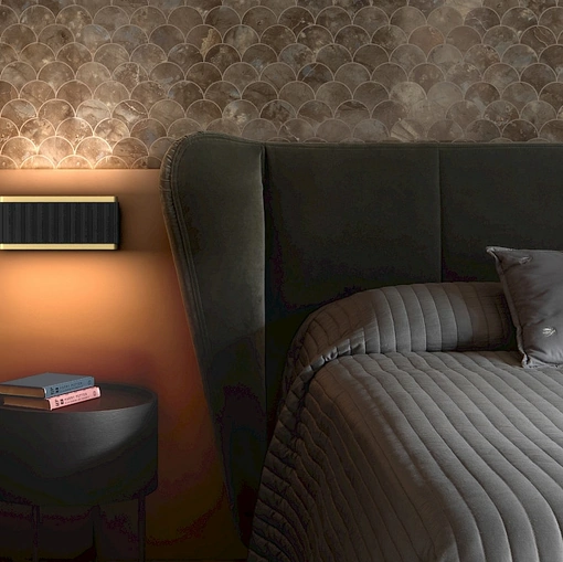 Lampada da parete Pochette realizzata in alluminio di Rotaliana