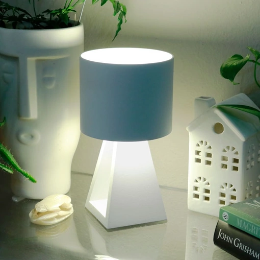 Lampada da tavolo Pup Metal di Vivida International