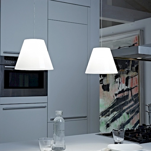 Lampada a sospensione con diffusore in policarbonato a sorgente LED Dina di Rotaliana