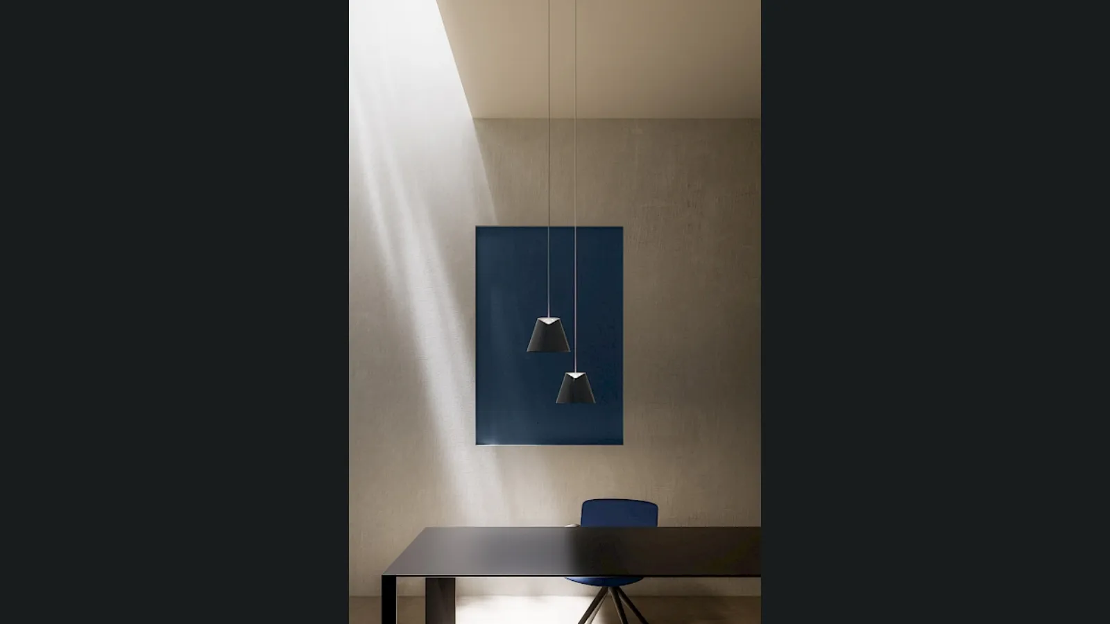 Lampada a sospensione con diffusore in policarbonato a sorgente LED Dina di Rotaliana