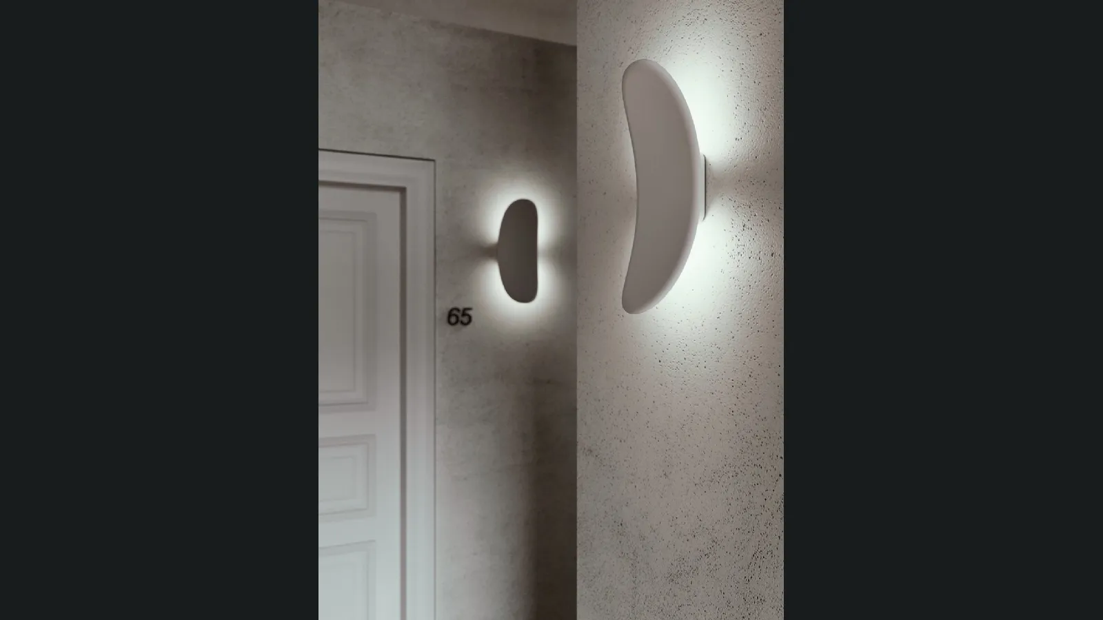 Lampada da parete in alluminio pressofuso verniciato bianco Vela Applique di Pentalight