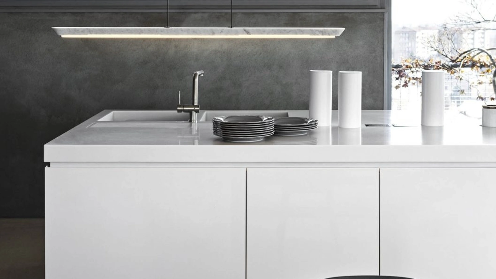 Lampada a sospensione in marmo di Carrara Woody di Pentalight