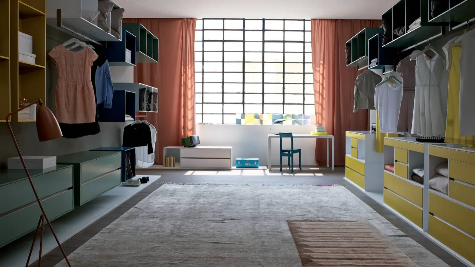 Cabina Armadio moderna Habitat in laccato di Estel