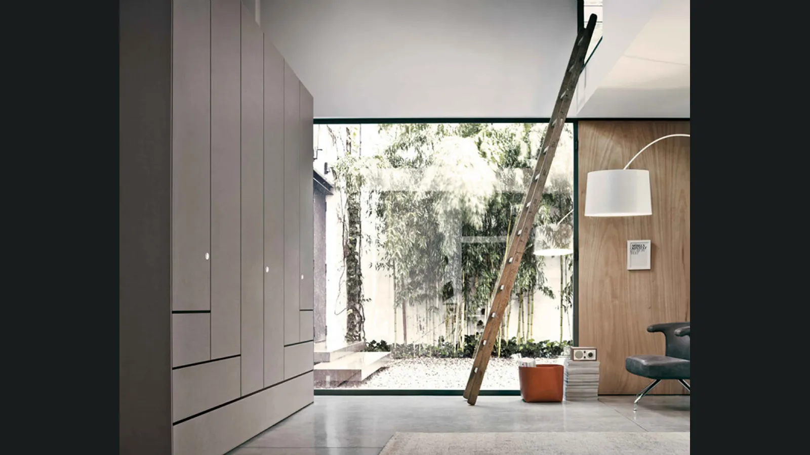 Armadio con ante battenti Step di Estel